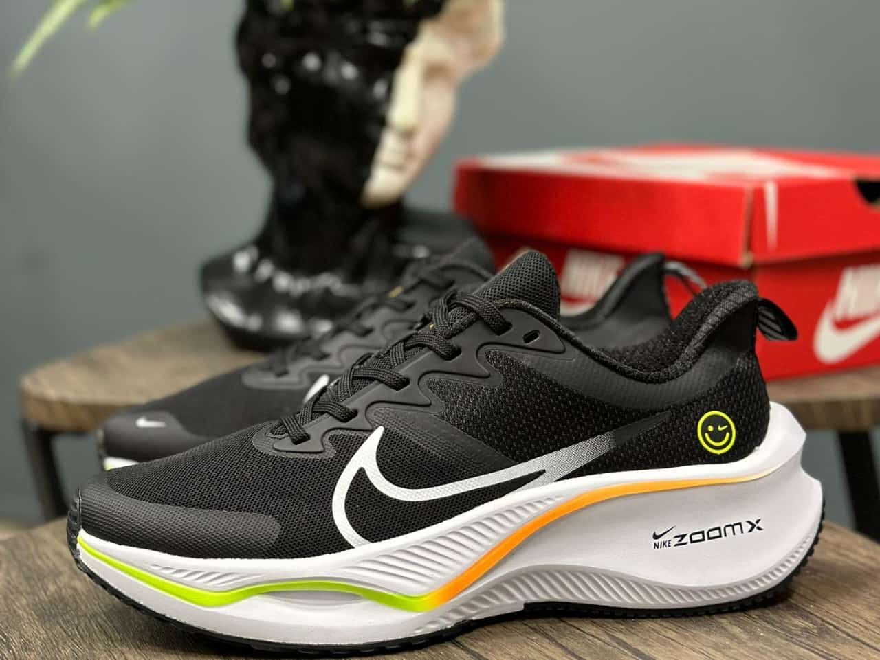 NIKE ZOOM CARITA NEGRO - COLORES